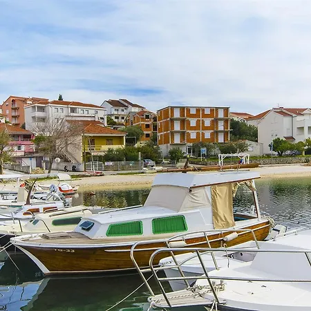 Apartament Karlo