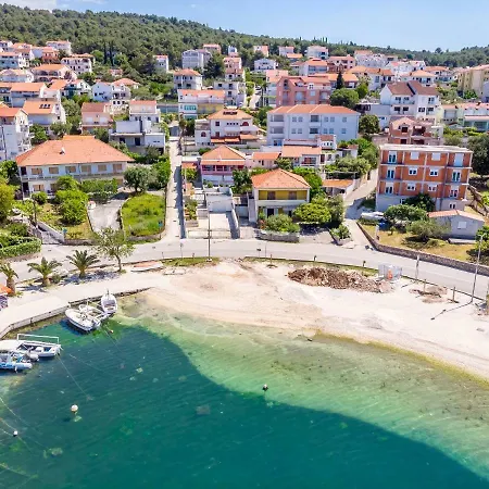 Apartament Karlo