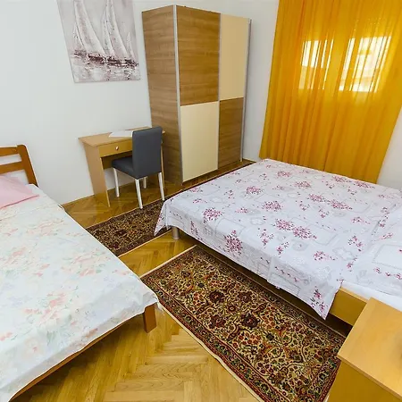 Apartment Karlo