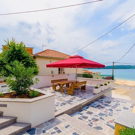Karlo Apartment Trogir